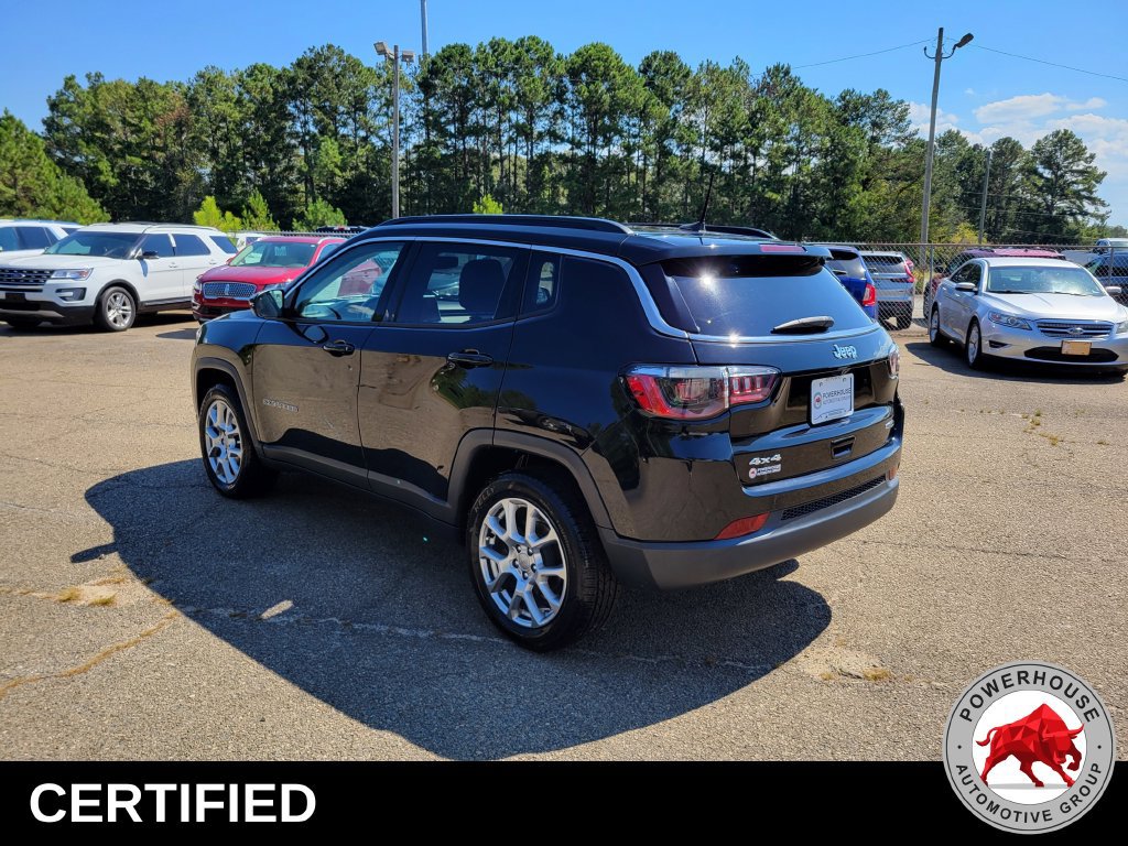 Used 2022 Jeep Compass Latitude w/ Sun and Sound Group AWD/4WD image 4