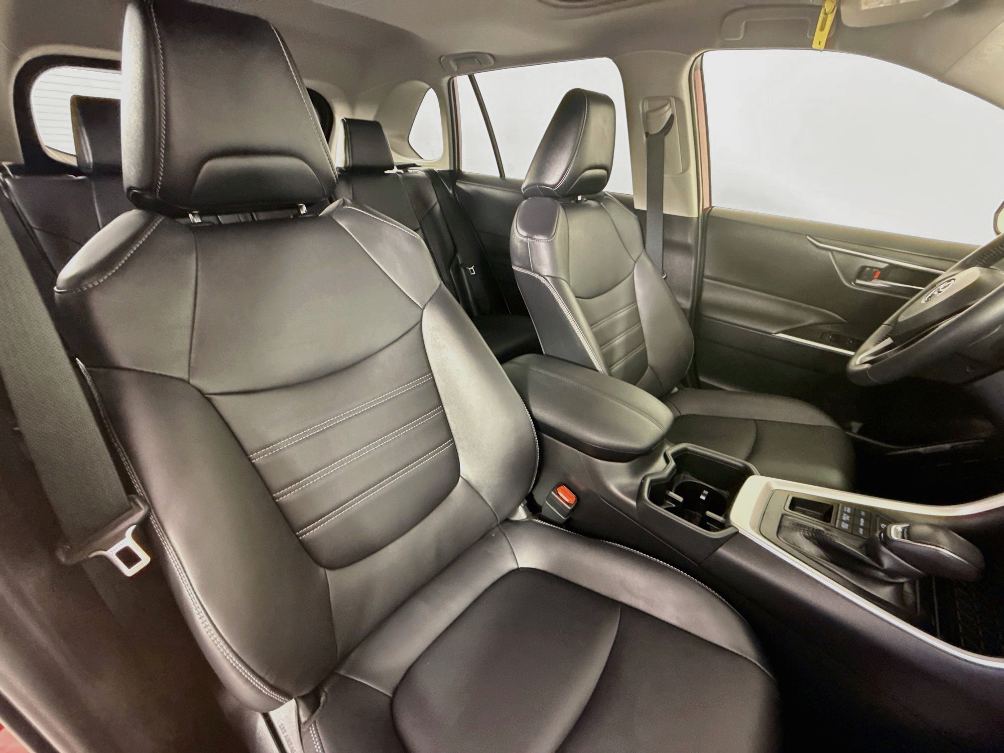 Certified 2023 Toyota RAV4 XLE Premium AWD/4WD image 30
