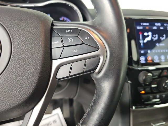 Certified 2022 Jeep Grand Cherokee Laredo E w/ Security & Convenience Group image 13