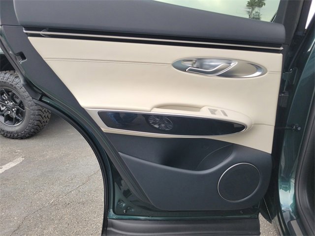 Used 2023 Genesis GV70 2.5T w/ Cargo Package image 16