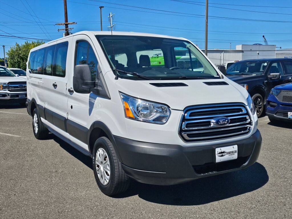 Used 2019 Ford Transit 350 XLT RWD image 3