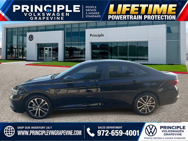 Used 2023 Volkswagen Jetta Sport FWD image 5