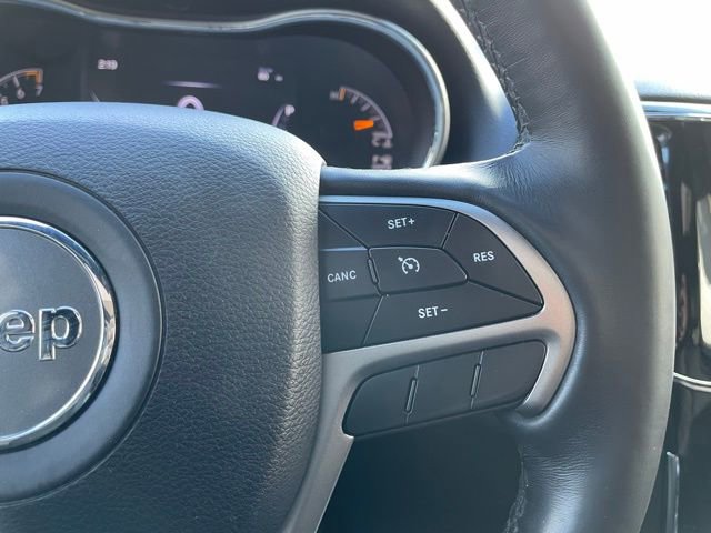 Used 2019 Jeep Grand Cherokee Altitude image 16