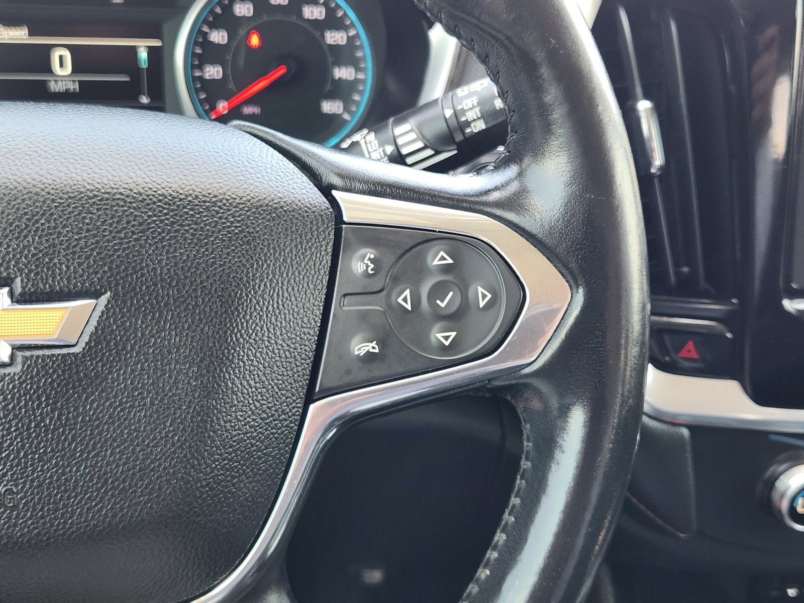 Used 2019 Chevrolet Traverse LT FWD image 33