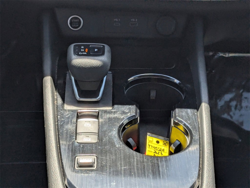 Used 2023 Nissan Rogue SV w/ SV Premium B Package image 16