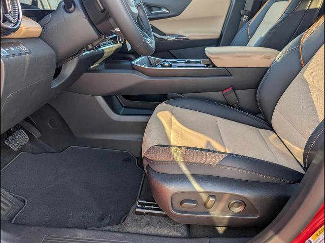 New 2026 Chevrolet Equinox ACTIV w/ Safety and Technology Package image 12