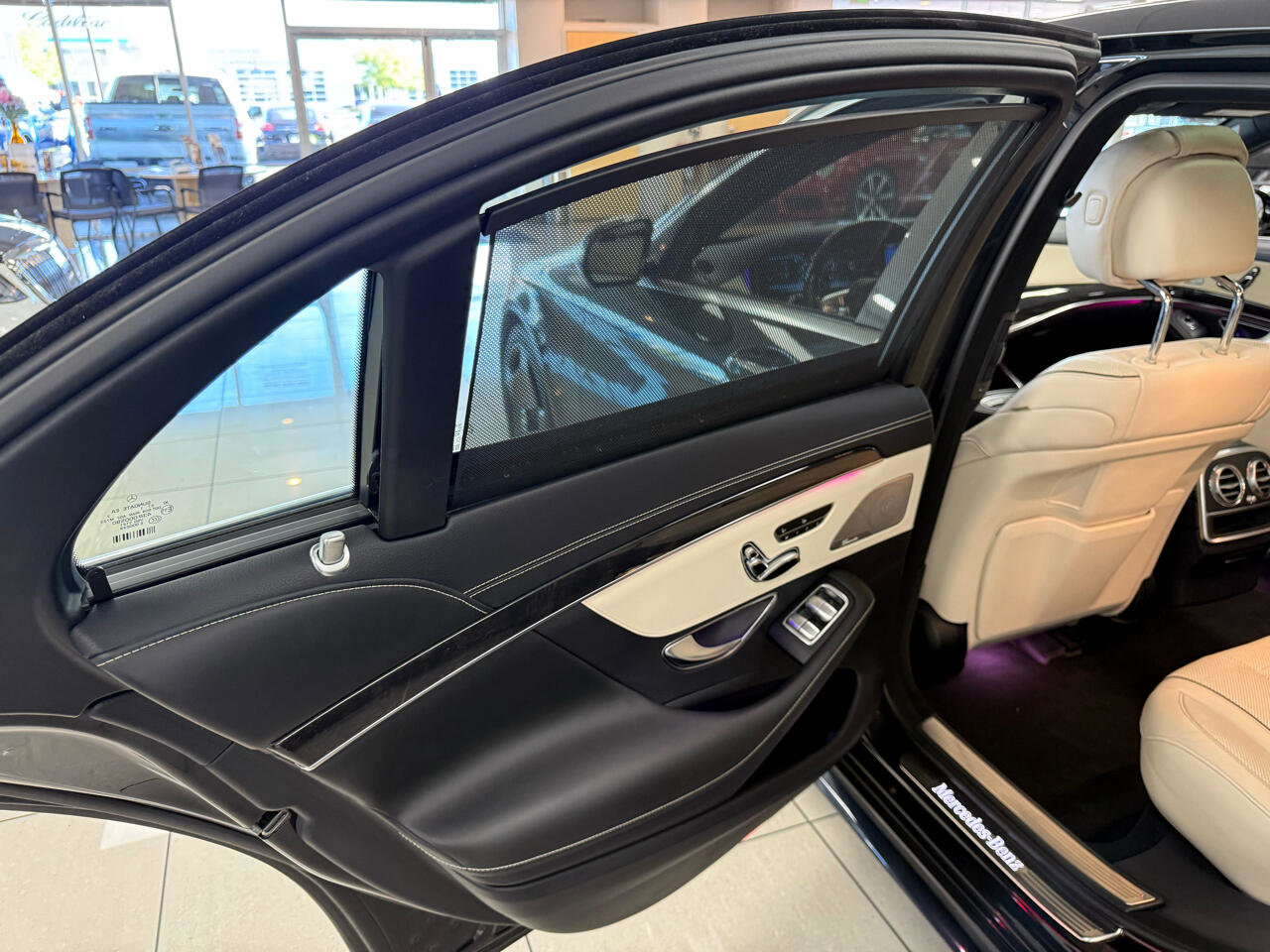 Used 2018 Mercedes-Benz S 560 4MATIC Sedan image 11