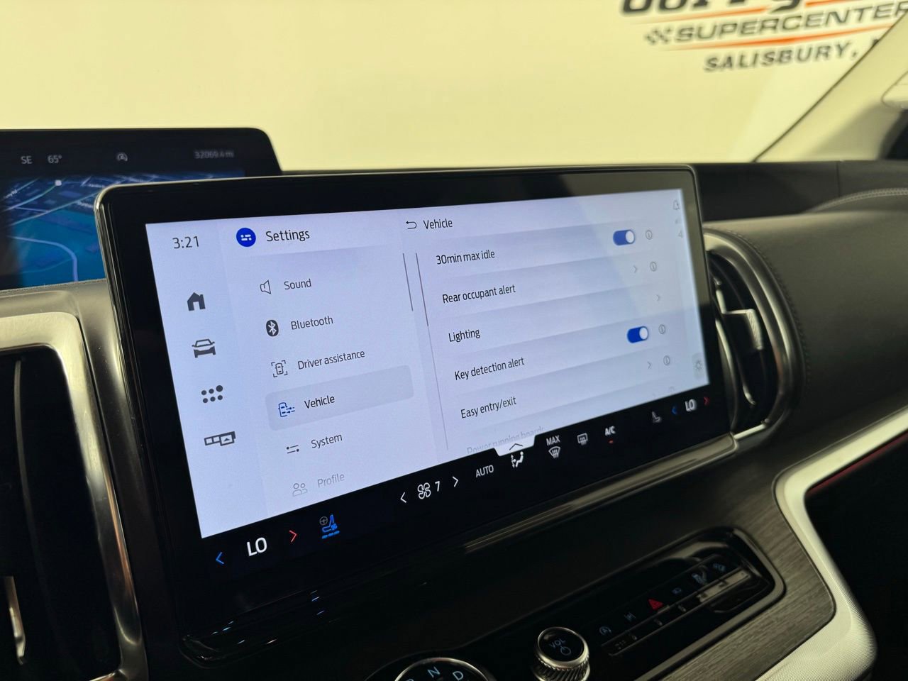 Used 2025 Ford Expedition Max Platinum image 25