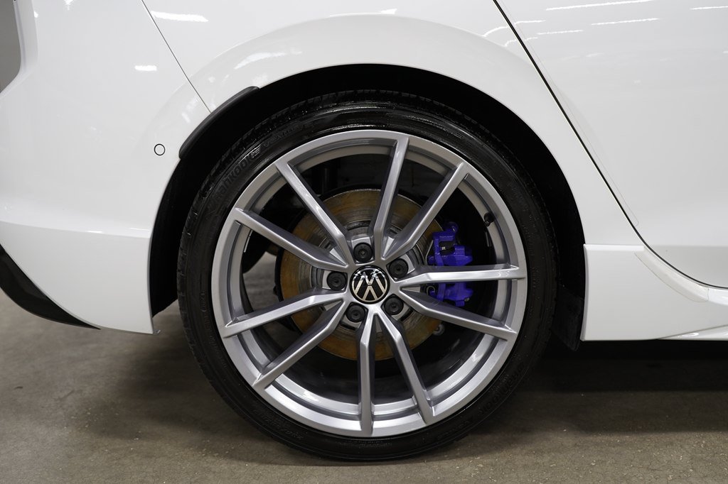 Used 2024 Volkswagen Golf R AWD/4WD image 35
