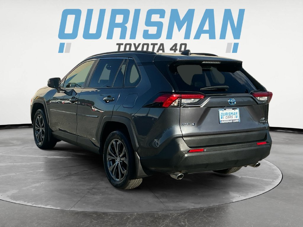 Used 2023 Toyota RAV4 XLE Premium AWD/4WD image 5