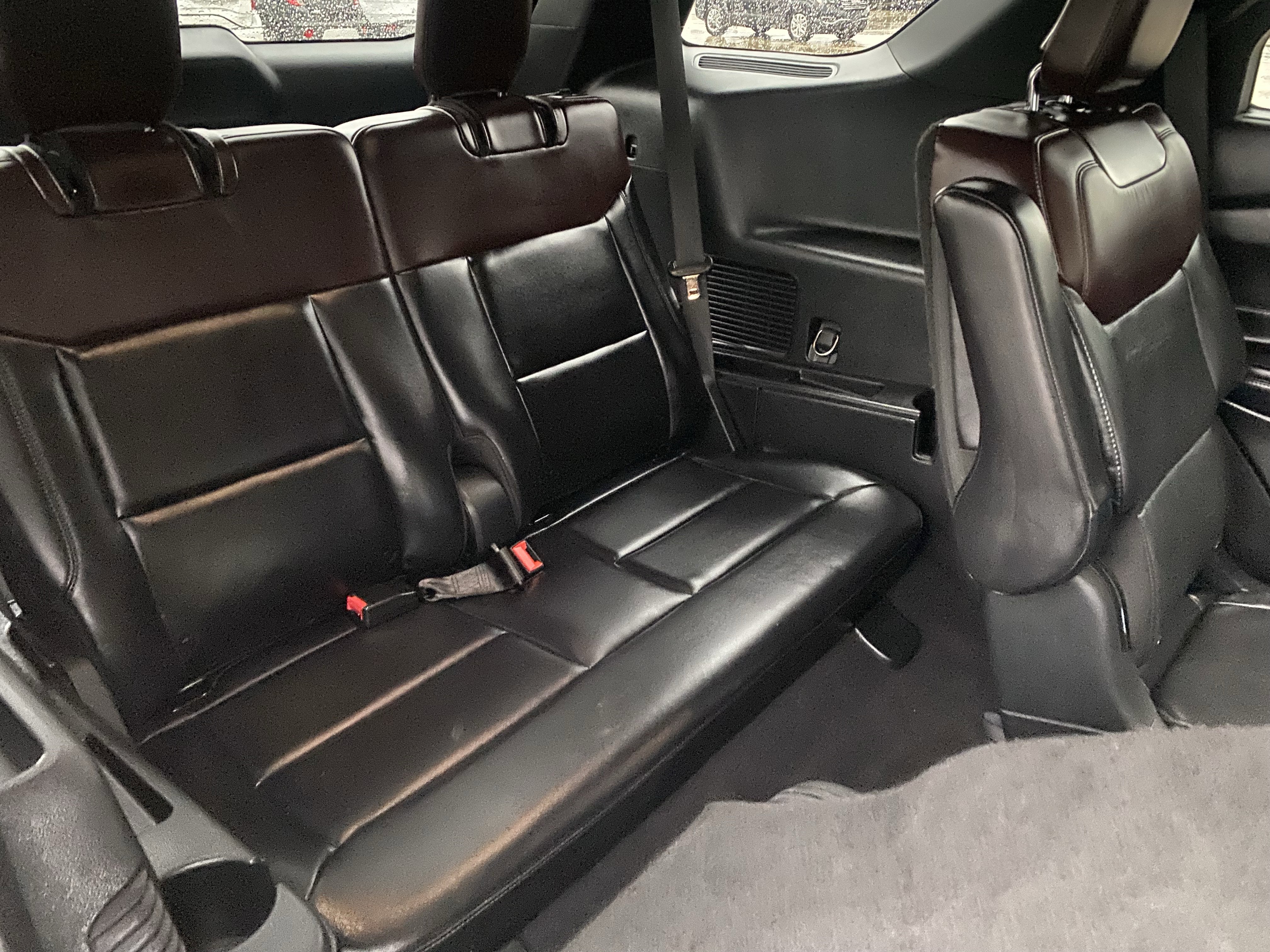 Used 2020 Ford Explorer Platinum w/ Premium Technology Package AWD/4WD image 9