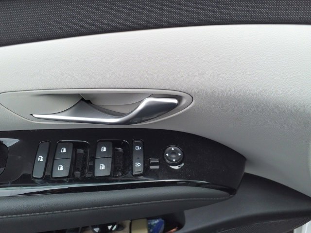 Used 2024 Hyundai Tucson SEL image 16