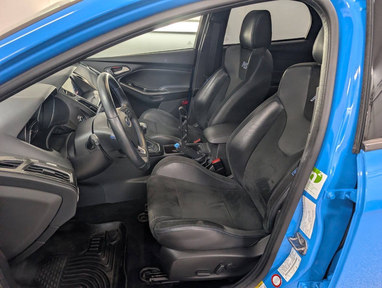 Used 2017 Ford Focus RS AWD/4WD image 7