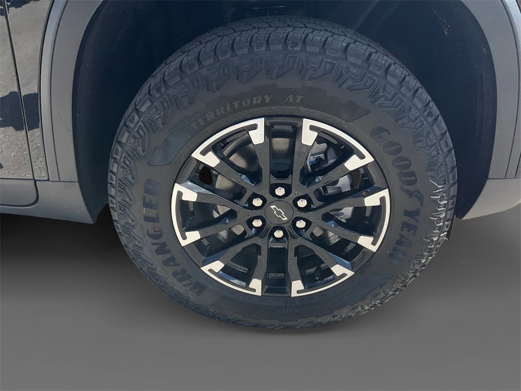 New 2026 Chevrolet Traverse Z71 w/ Driver Confidence Package image 15
