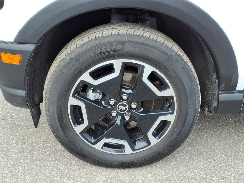 Used 2024 Ford Bronco Sport Outer Banks image 8