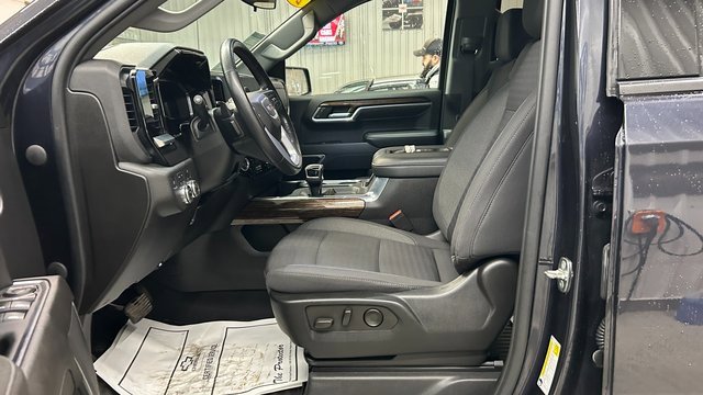 Used 2022 GMC Sierra 1500 Elevation w/ X31 Off-Road Package image 16