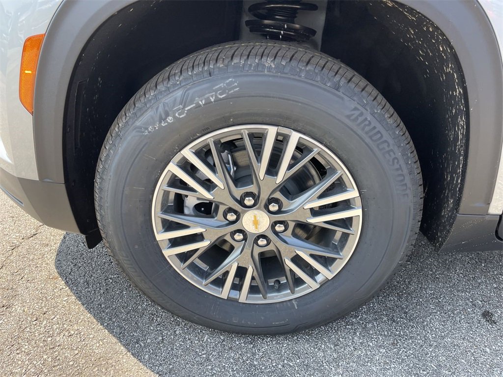 New 2026 Chevrolet Traverse LT w/ Driver Confidence Package image 10