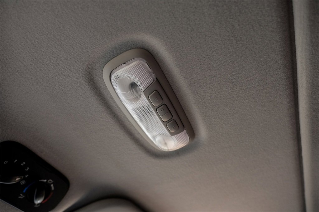 Used 2019 Ford Transit 350 XLT image 25