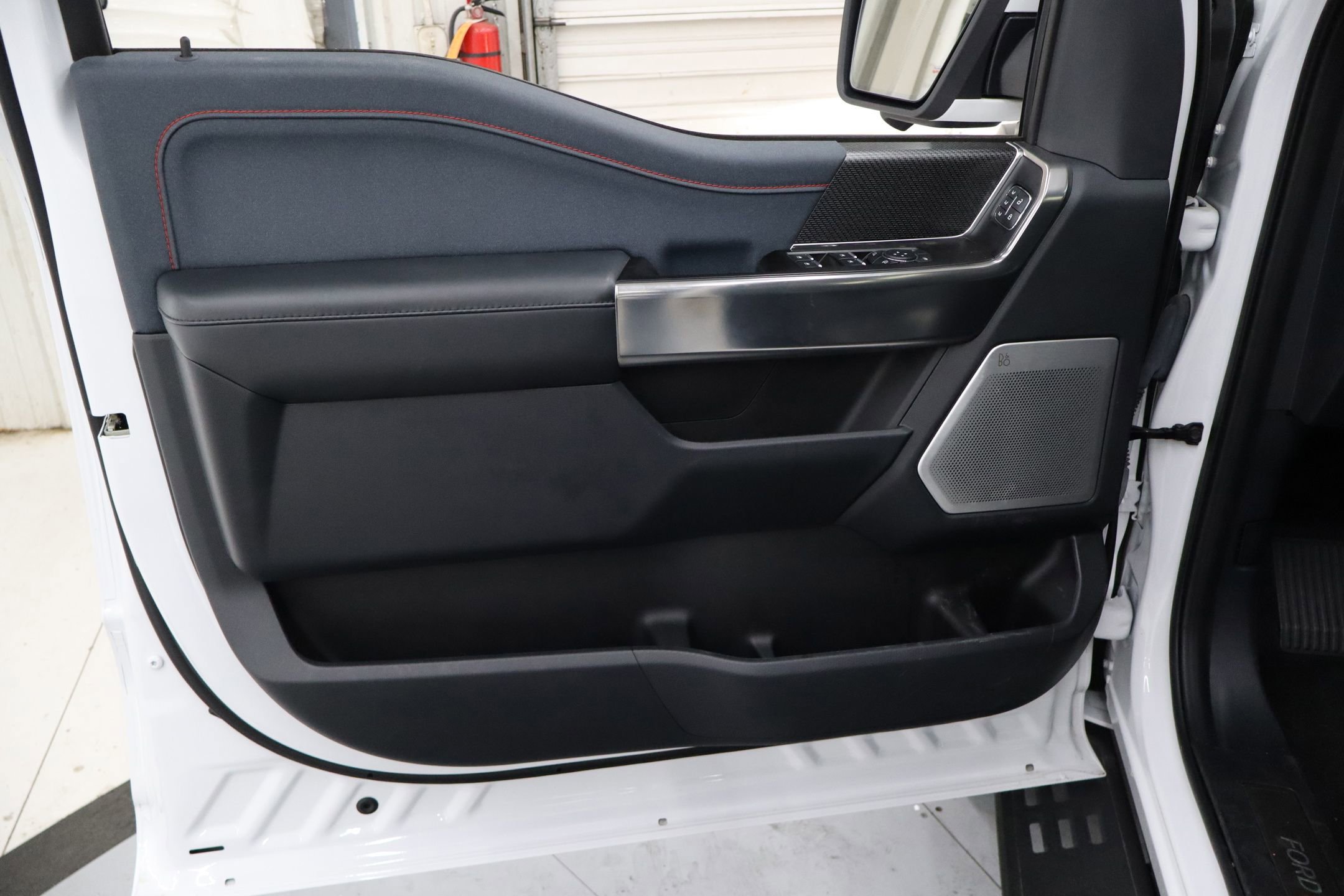 Certified 2022 Ford F150 Raptor w/ Equipment Group 801A High image 12