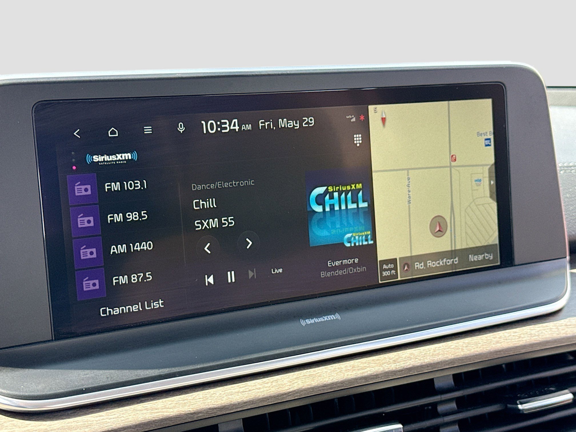 Used 2022 Kia Telluride EX w/ EX Premium Package FWD image 9