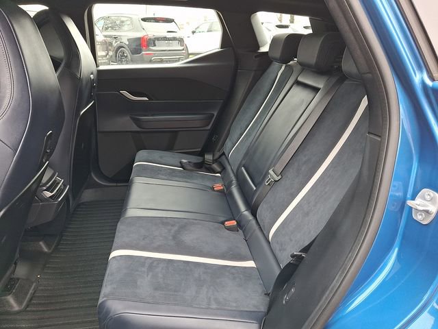 Used 2023 Fisker Ocean Extreme image 10