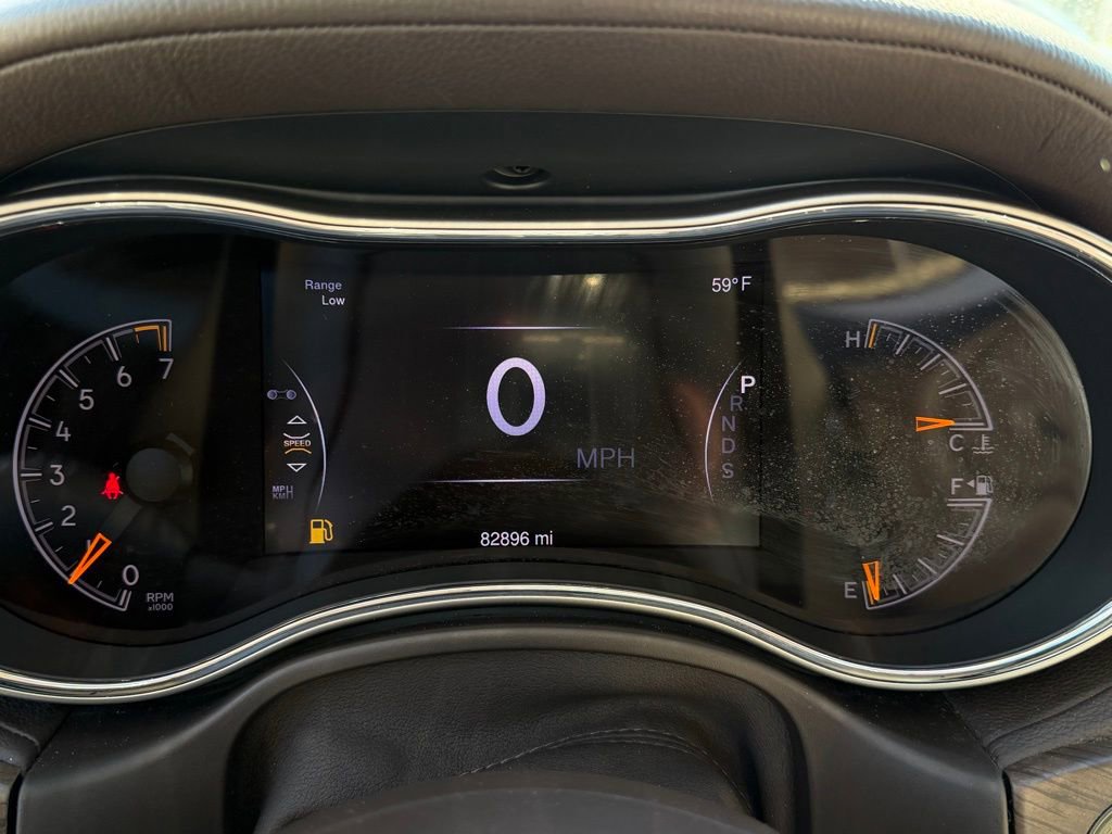 Used 2015 Jeep Grand Cherokee Overland image 20