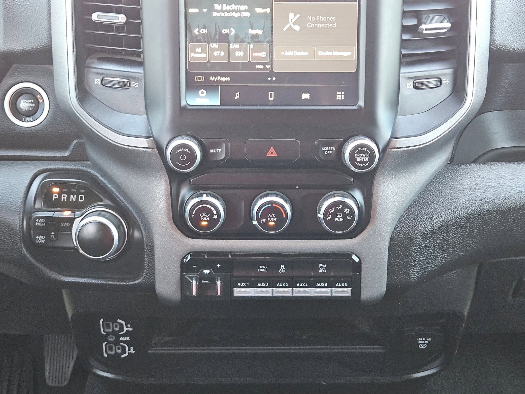 Used 2024 RAM 2500 Tradesman w/ Chrome Appearance Group image 19