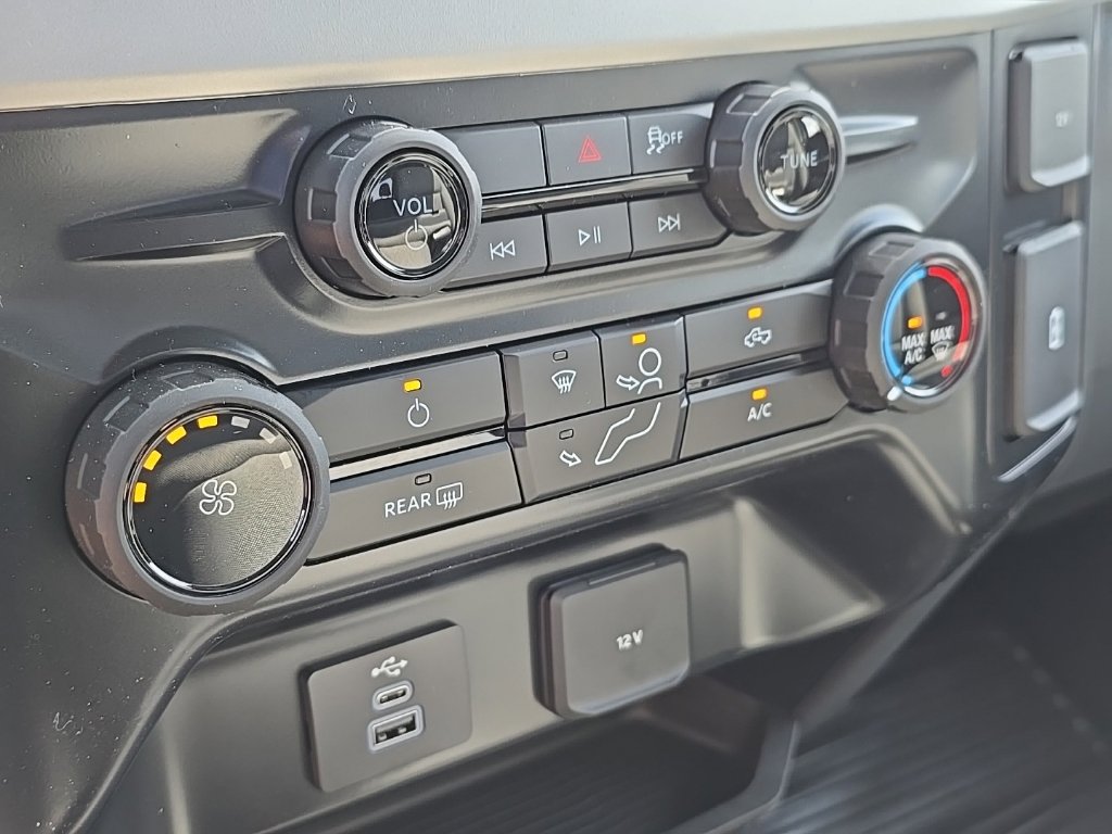 New 2026 Ford F250 XL AWD/4WD image 28
