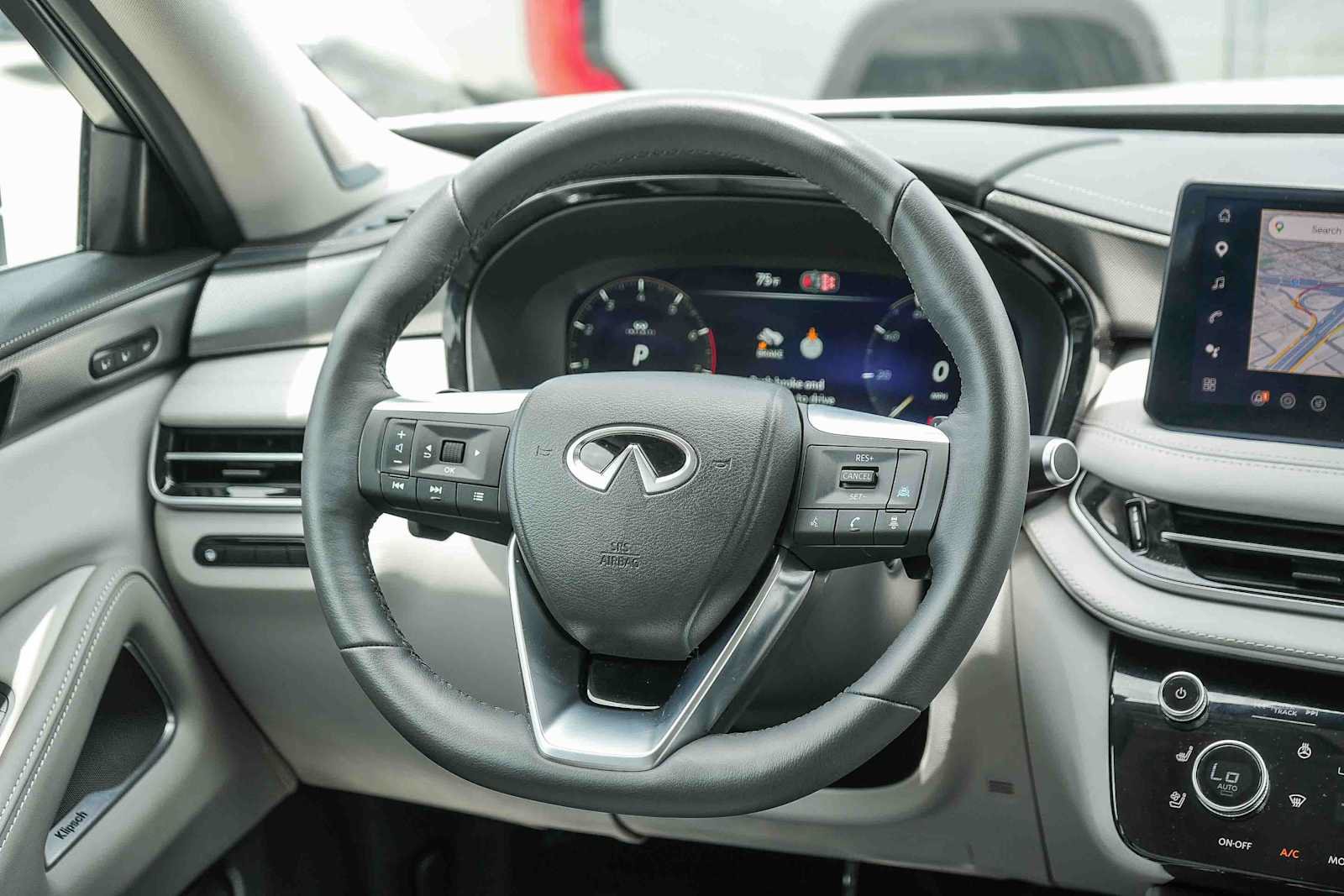 Used 2026 INFINITI QX60 Luxe w/ Cargo Package FWD image 16