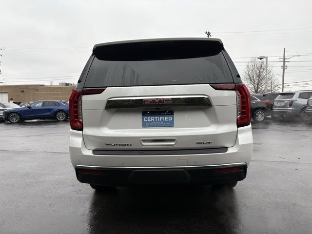 Used 2024 GMC Yukon XL SLT w/ SLT Premium Package image 4