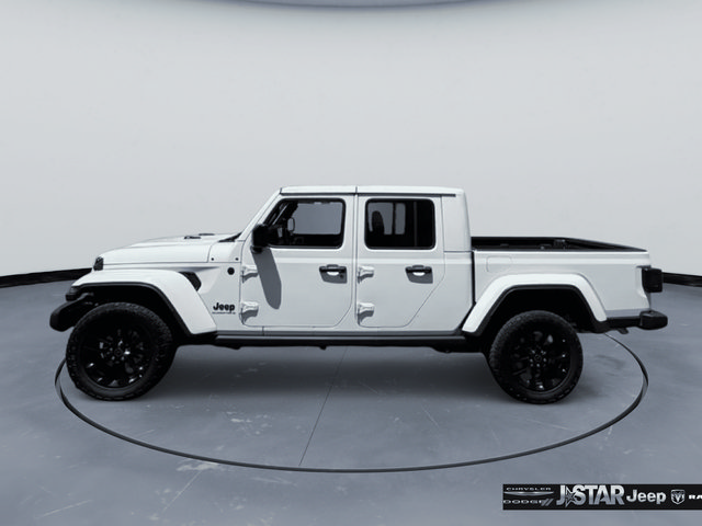 Used 2025 Jeep Gladiator Sport AWD/4WD image 8