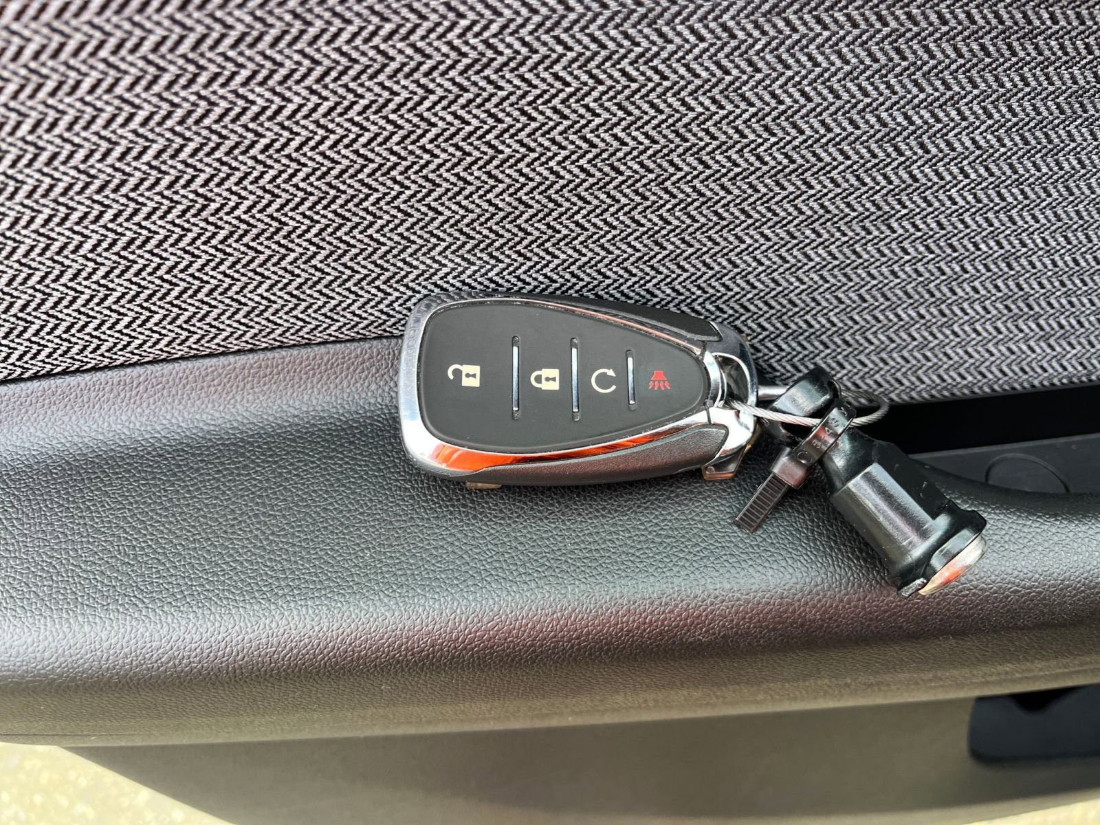 Used 2025 Chevrolet TrailBlazer LT FWD image 21