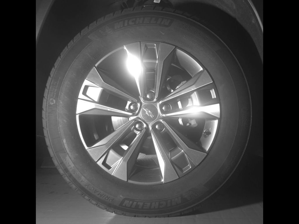Certified 2025 Chevrolet Equinox LT AWD/4WD image 9