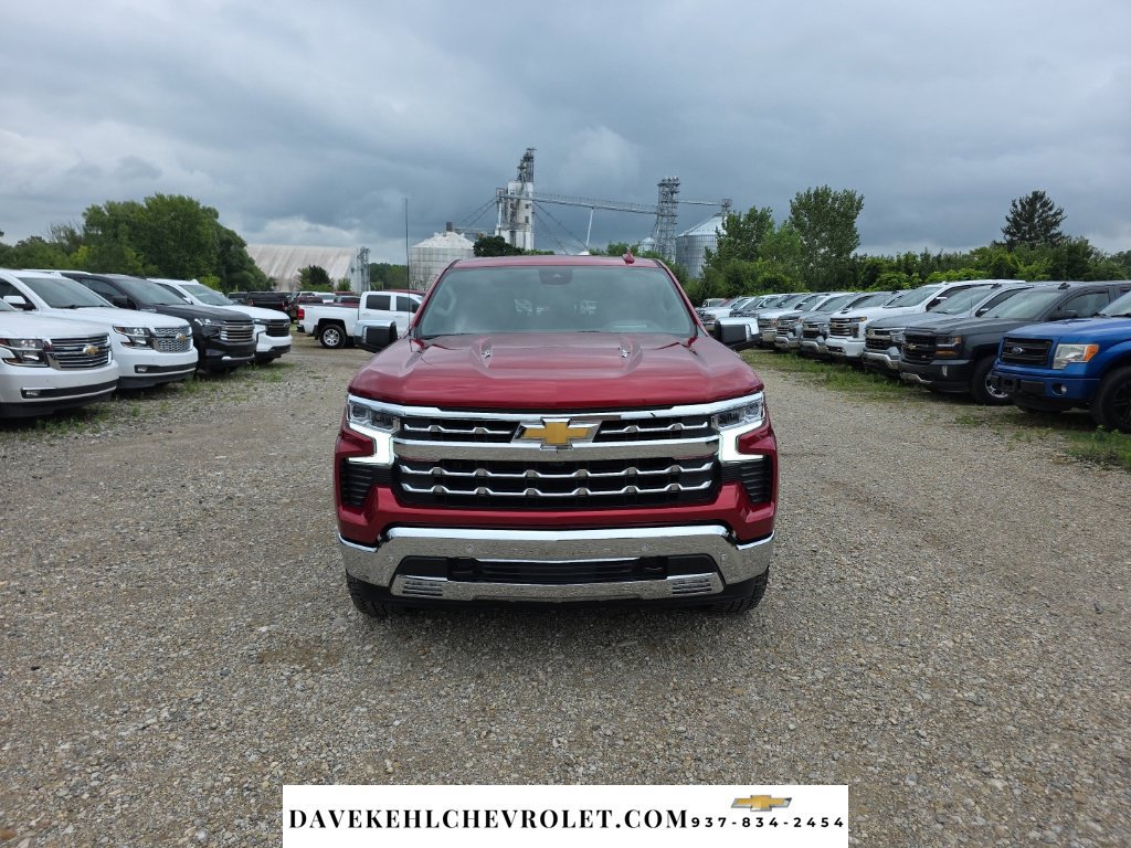 Used 2026 Chevrolet Silverado 1500 LTZ AWD/4WD image 2