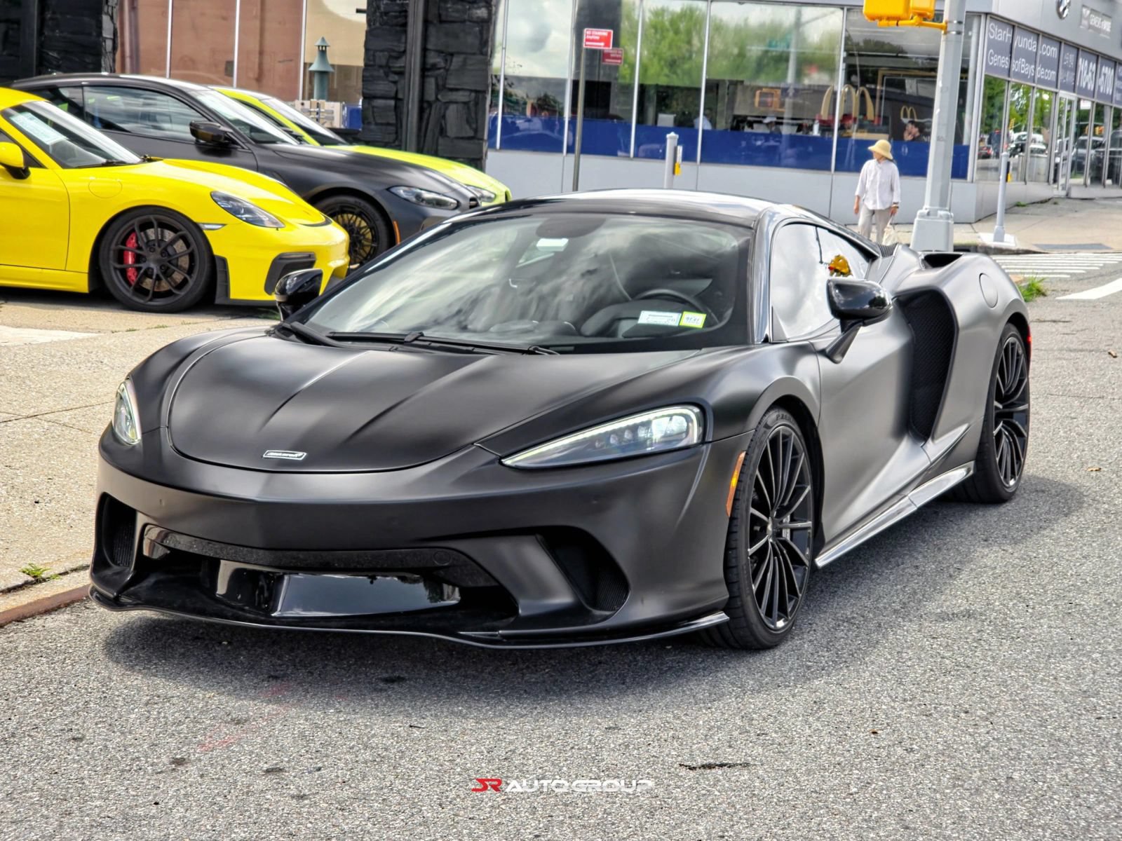 Used 2020 McLaren GT RWD image 5