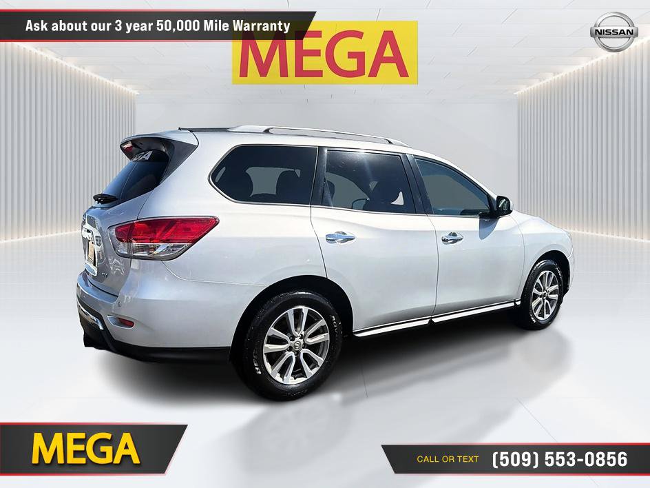 Used 2015 Nissan Pathfinder SV FWD image 6