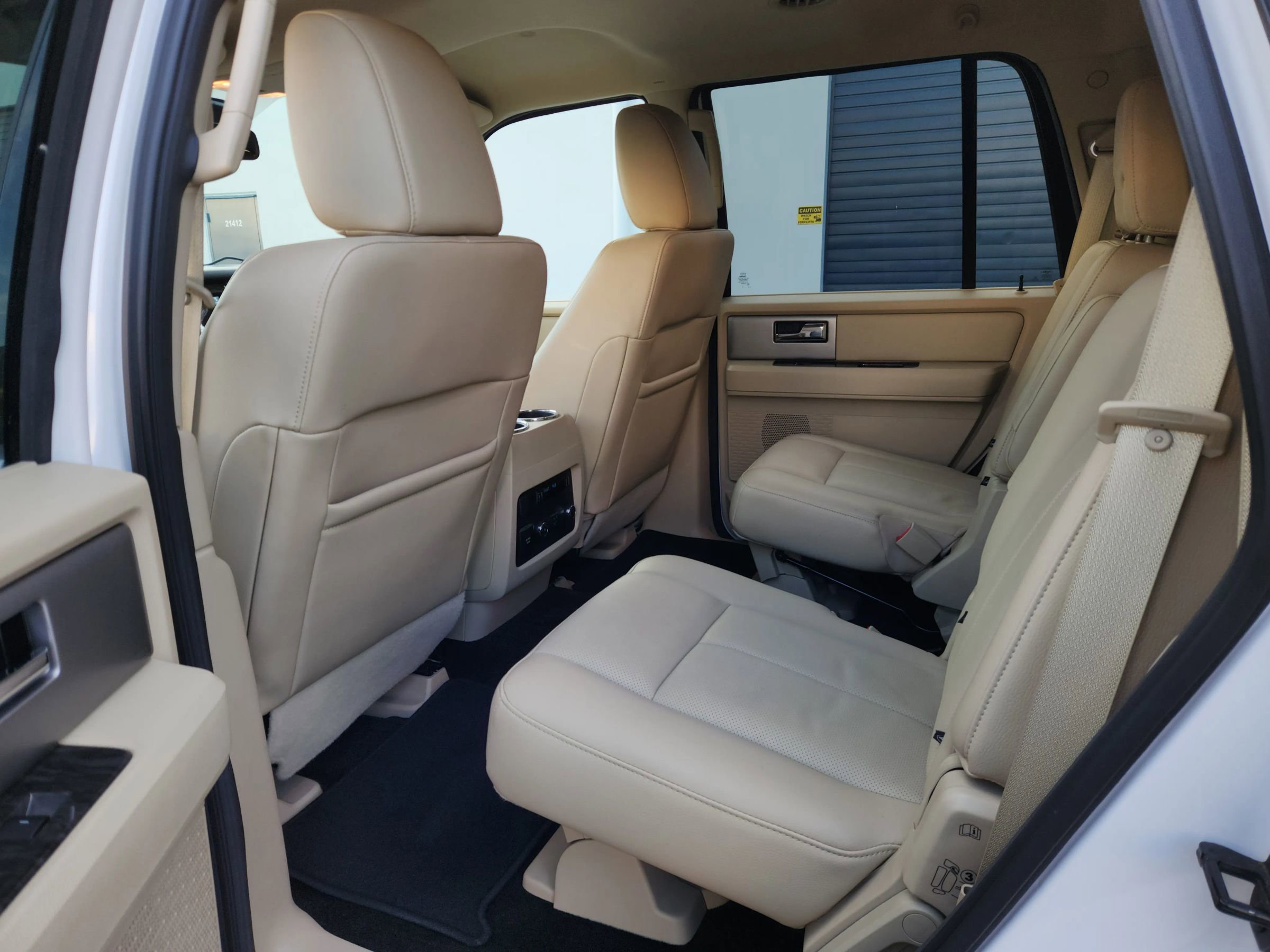 Used 2017 Ford Expedition Limited image 17