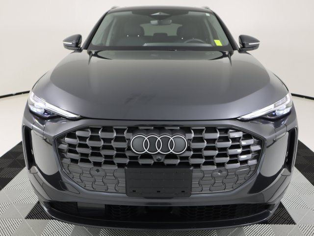 Certified 2025 Audi Q5 Premium Plus w/ Premium Plus AWD/4WD image 8