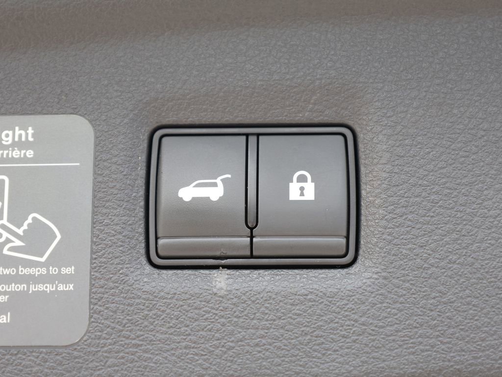 Certified 2023 INFINITI QX50 Luxe image 9