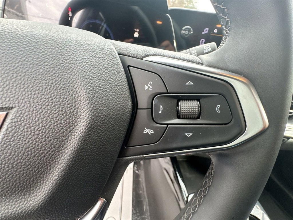 Used 2025 Chevrolet Trax ACTIV w/ Driver Confidence Package image 18