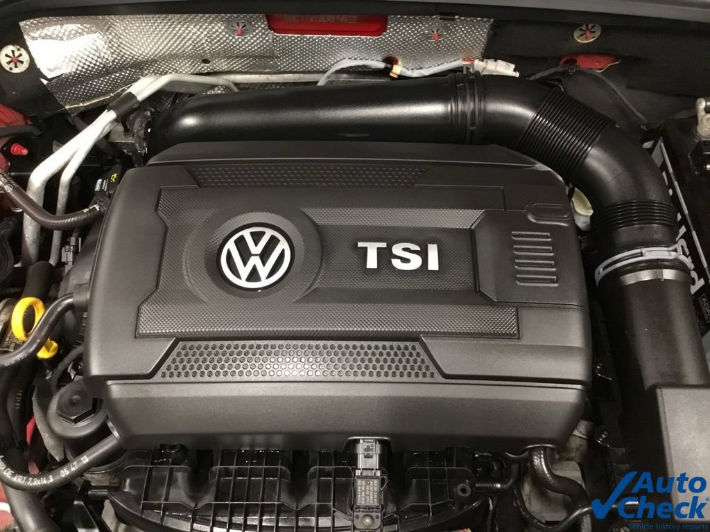 Used 2014 Volkswagen Beetle R-Line FWD image 40