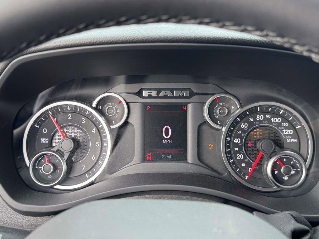 New 2026 RAM 2500 Big Horn AWD/4WD image 25