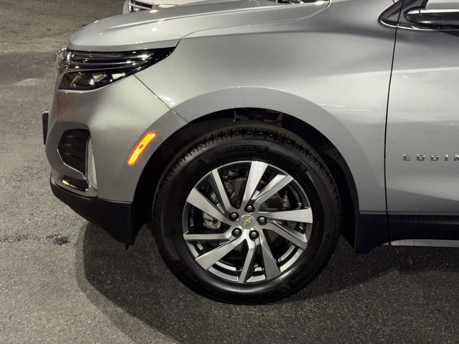 Used 2024 Chevrolet Equinox Premier image 31