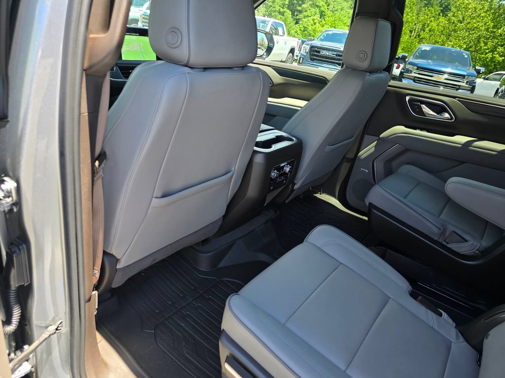 Certified 2023 GMC Yukon SLT w/ SLT Luxury Package RWD image 29