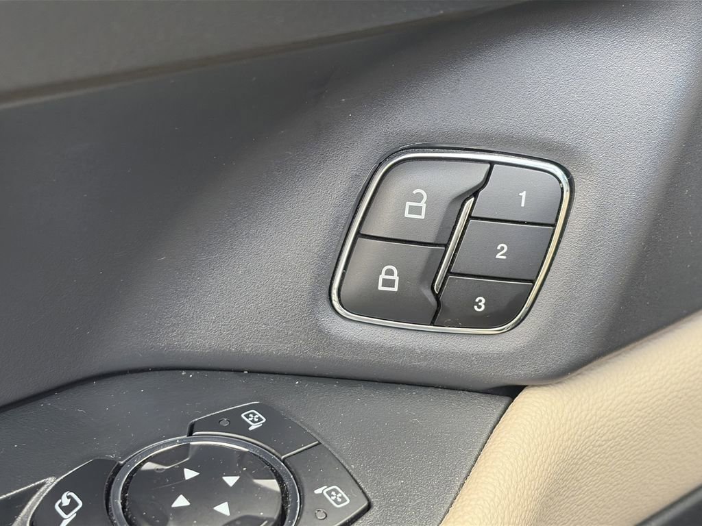 Used 2024 Ford Expedition Max Limited AWD/4WD image 17