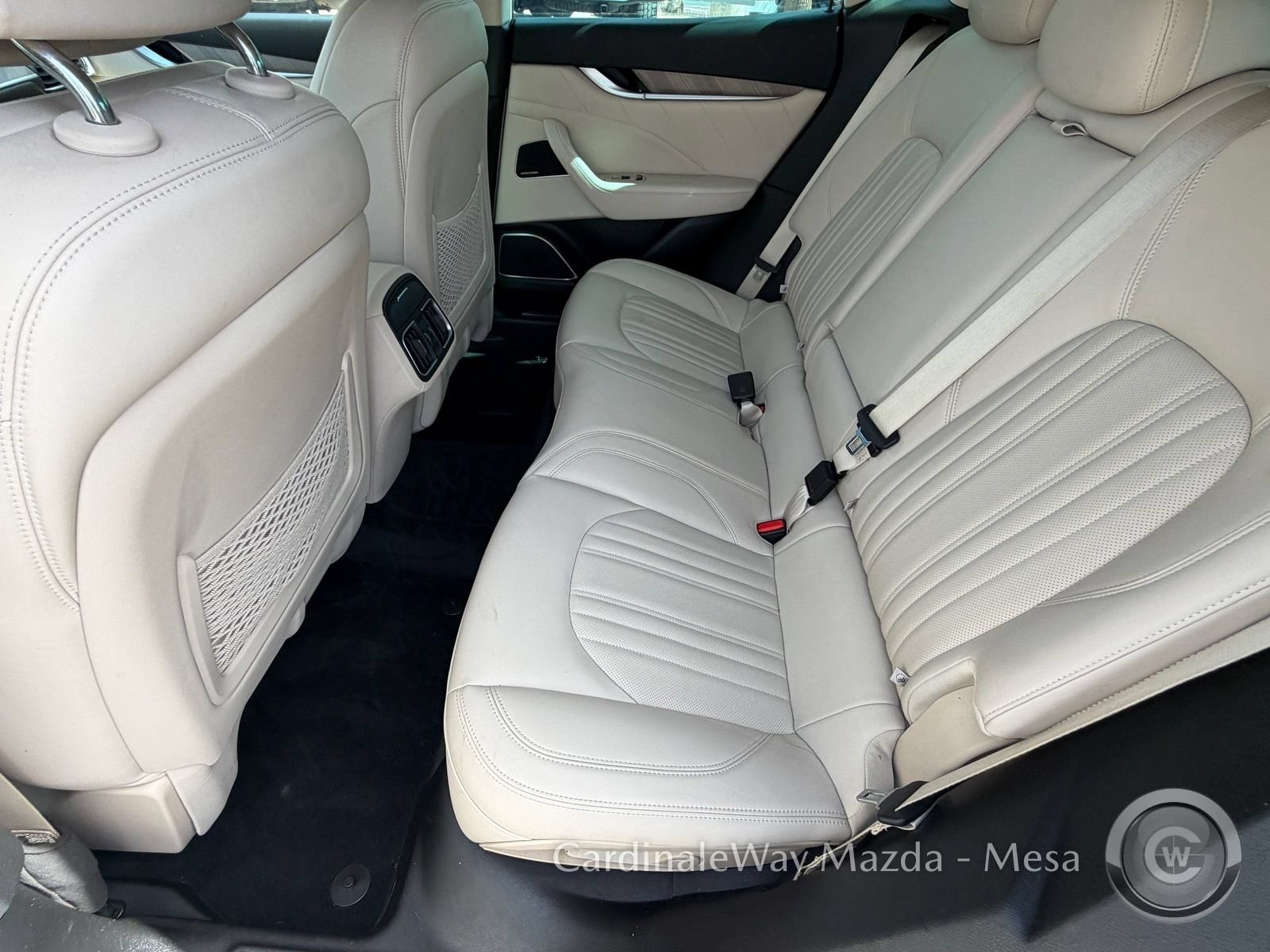 Used 2019 Maserati Levante GranLusso AWD/4WD image 14