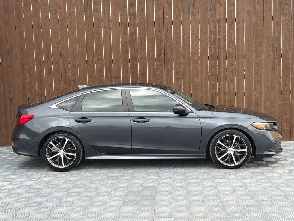 Used 2024 Honda Civic Touring image 12