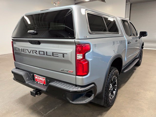Used 2023 Chevrolet Silverado 1500 ZR2 w/ Technology Package AWD/4WD image 3