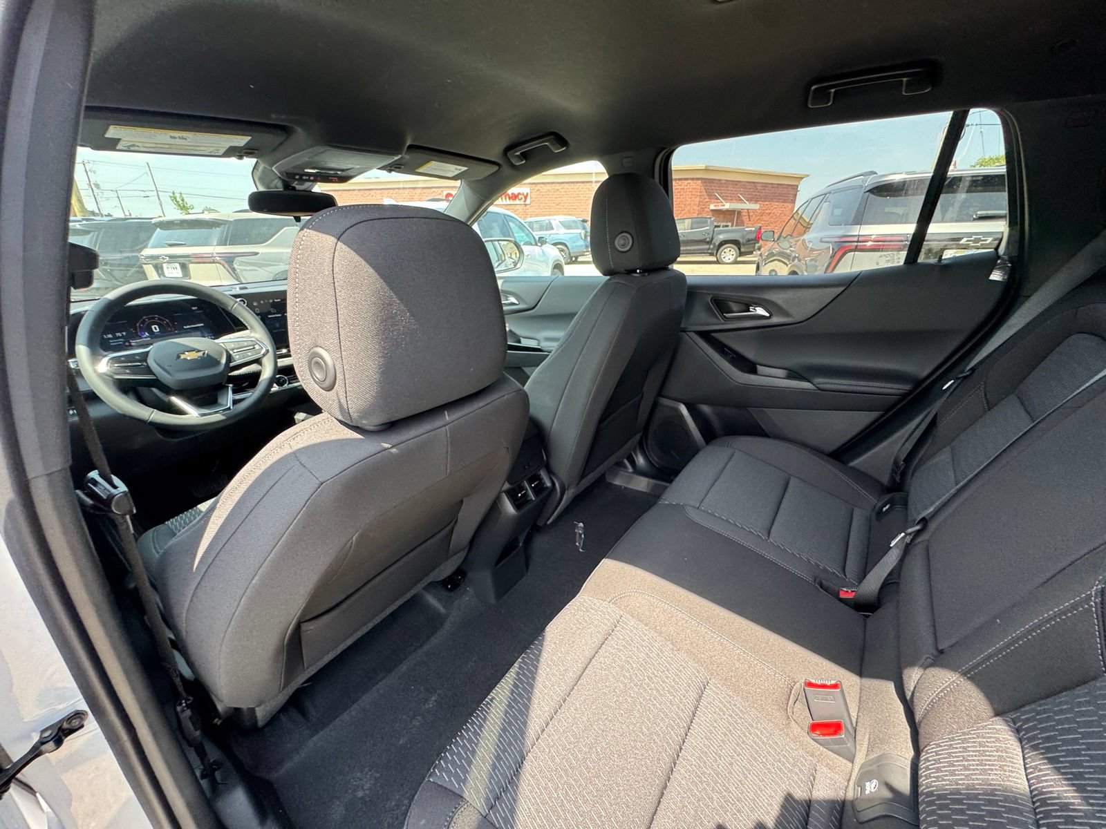New 2027 Chevrolet Equinox LT AWD/4WD image 26