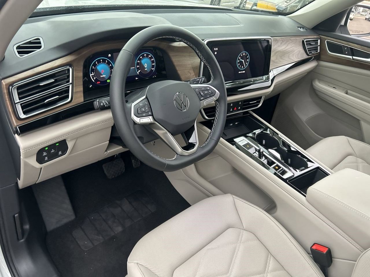 New 2026 Volkswagen Atlas SE image 14